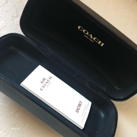 Two tone Coach Sunglasses - Picture 4 of 7